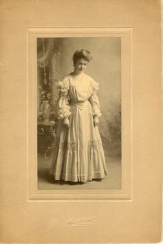 Pearl Powell, c. 1901