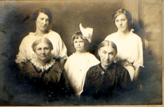 Four generations, about 1917