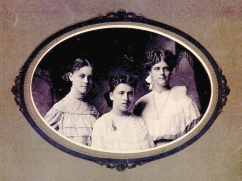 Daughters of Abraham abd Della Bragg